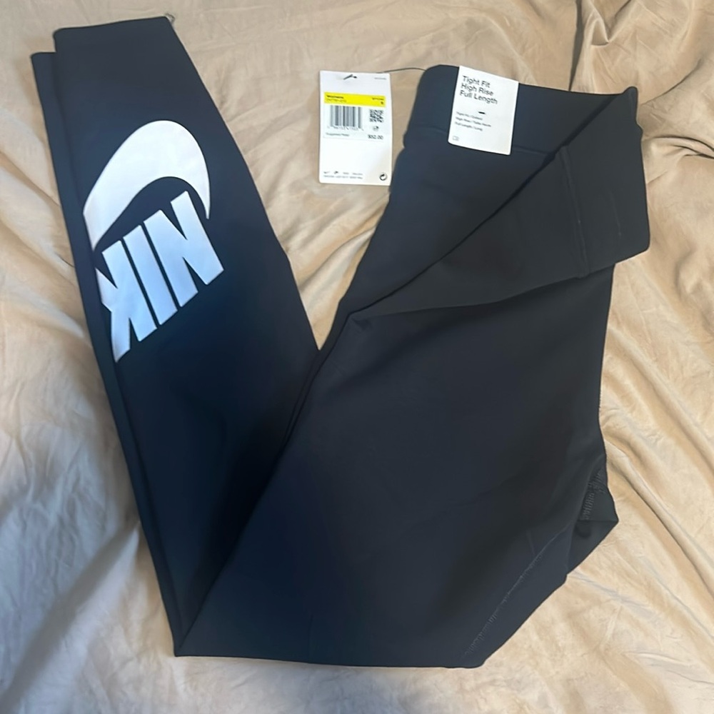 Women’s Nike leggings
